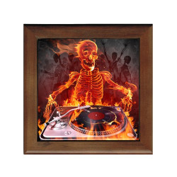 Dessous de plat : Squelette de dj en feu